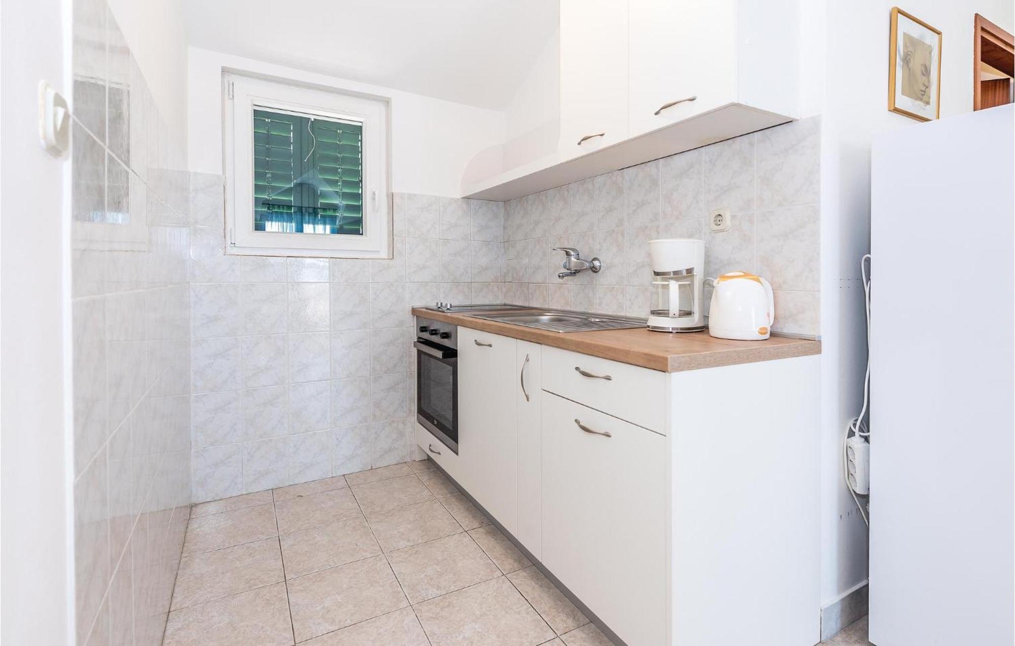 Awesome Apartment In Jezera With Kitchen Экстерьер фото