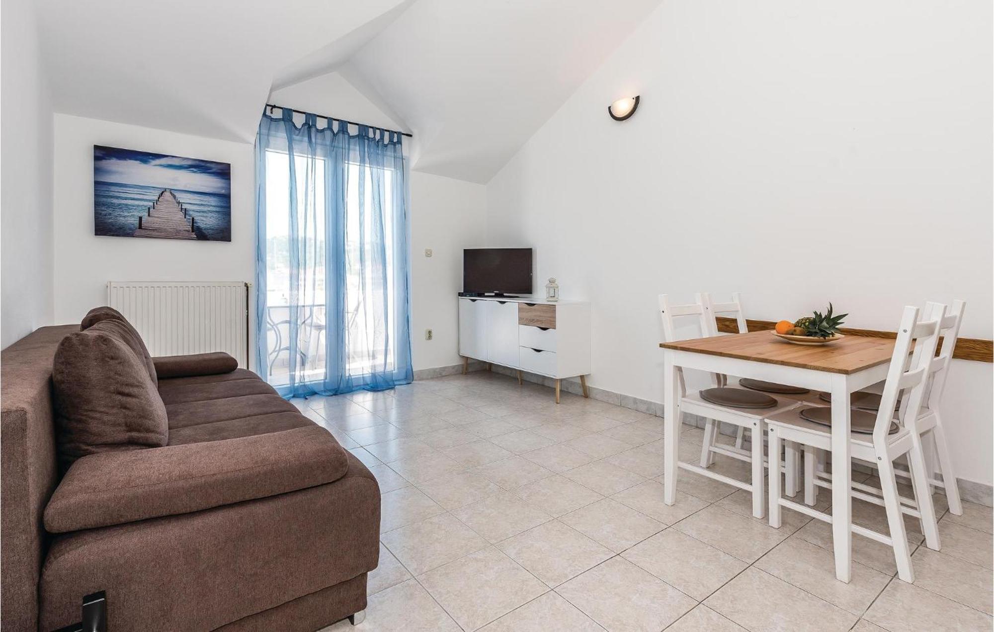 Awesome Apartment In Jezera With Kitchen Экстерьер фото